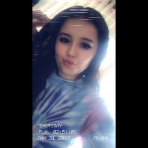 Meet your Posher, Elizabeth